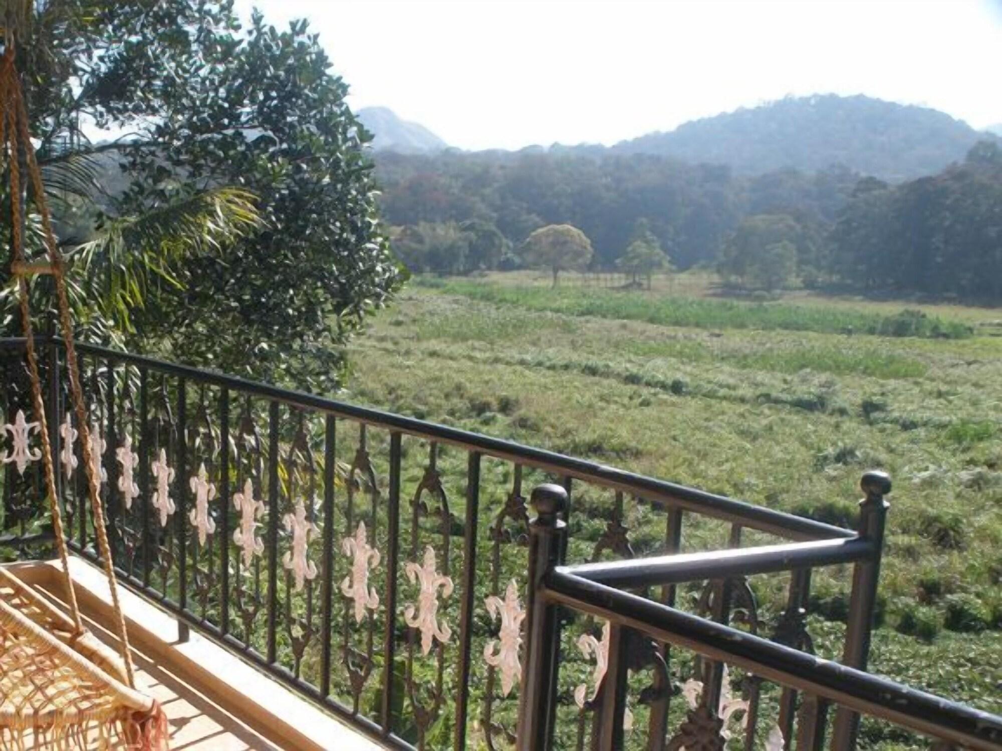 Jungle Palace Homestay 테카디 외부 사진