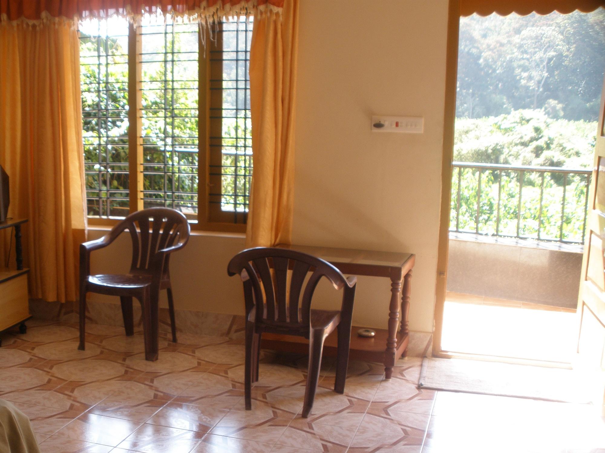 Jungle Palace Homestay 테카디 외부 사진