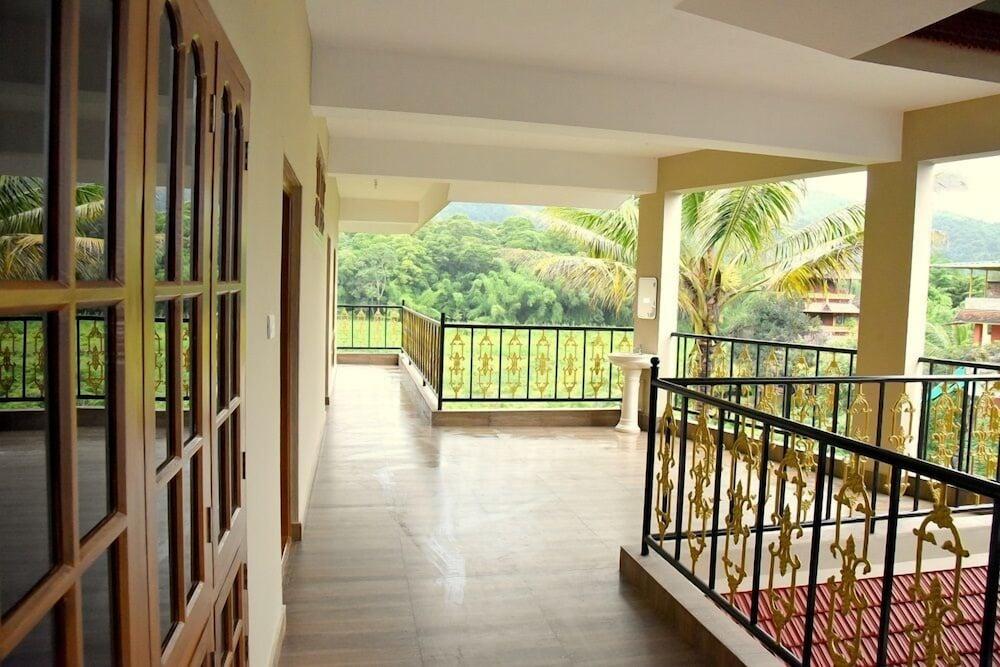 Jungle Palace Homestay 테카디 외부 사진